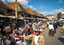 <p> Market in Antananarivo. </p>